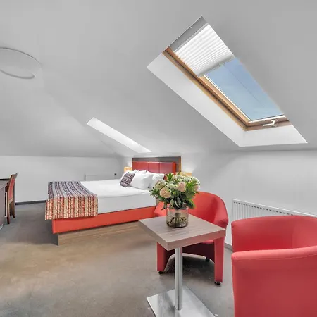 Hotel Nelly Kellys
