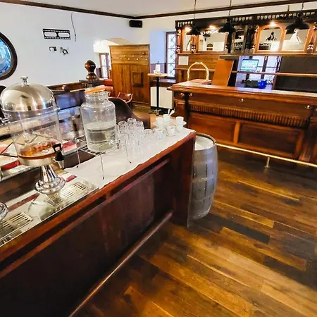 Nelly Kellys Hotel 4*