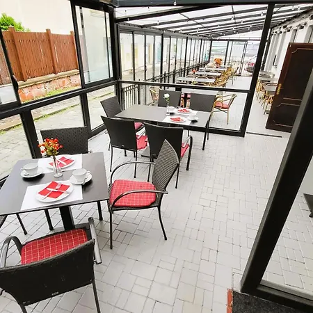 Hotel Nelly Kellys Trutnov