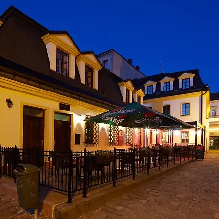 Hotel Nelly Kellys Trutnov
